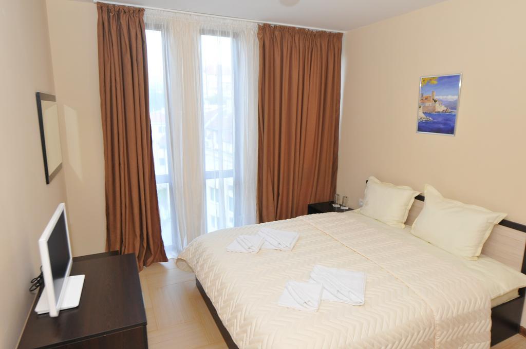بلاغويفغراد Diva Hotel الغرفة الصورة