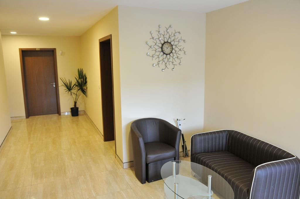 بلاغويفغراد Diva Hotel المظهر الخارجي الصورة