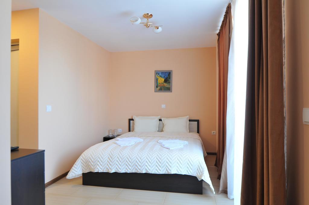 بلاغويفغراد Diva Hotel الغرفة الصورة